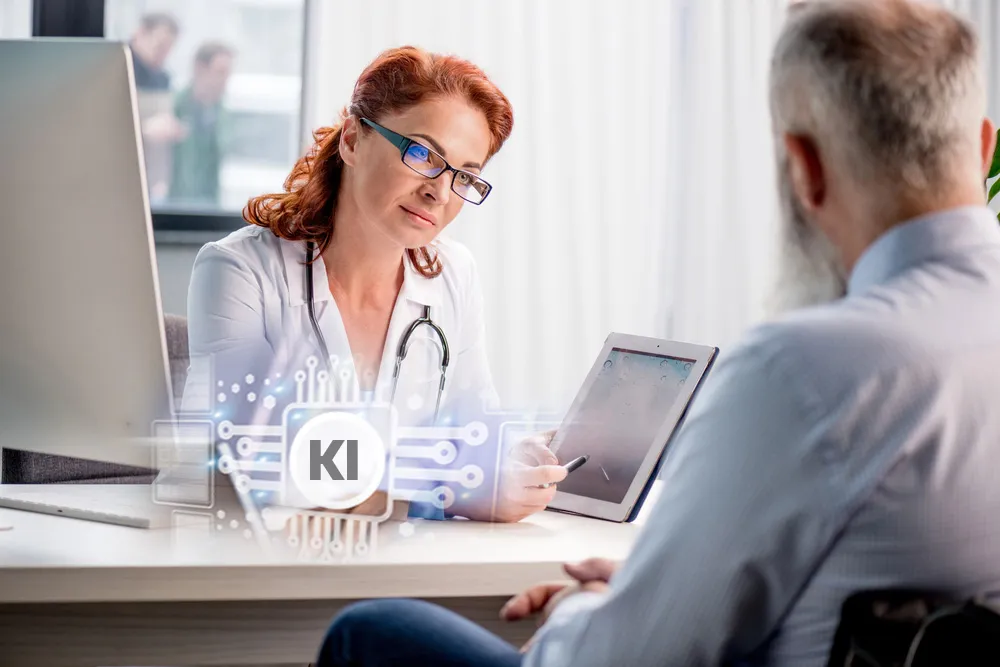 Wie wird KI zur Automatisierung der Dokumentation bei Gesundheitsdienstleistern eingesetzt? Effizienzsteigerung und Praxisbeispiele