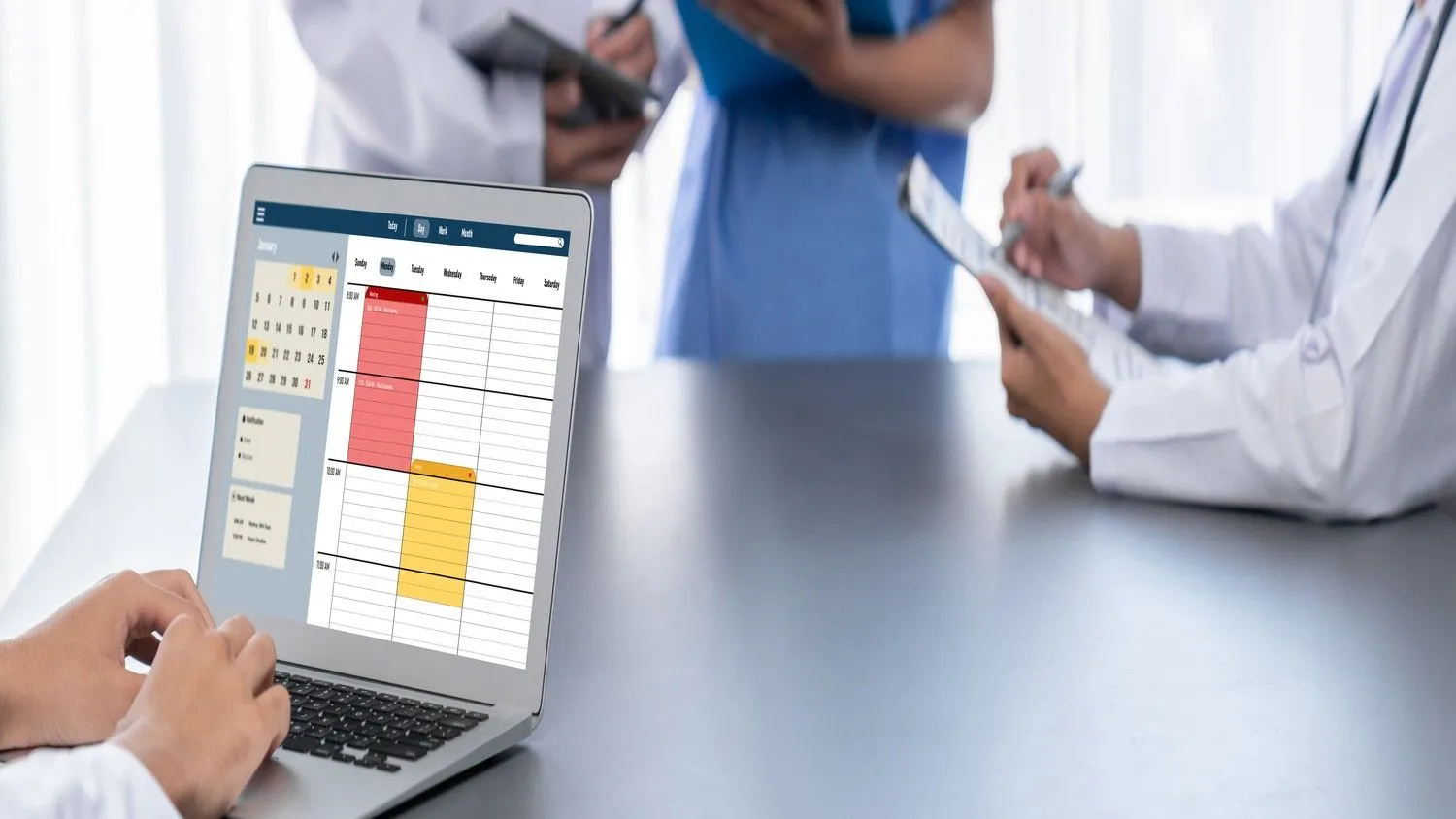 Wie erstellt man einen Dienstplan für die Praxis