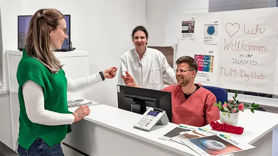 Vorschaubild zu Digitale Grundkompetenz bereits in der MFA-Ausbildung: medatixx unterstützt DigiLLab der Technischen Universität München
